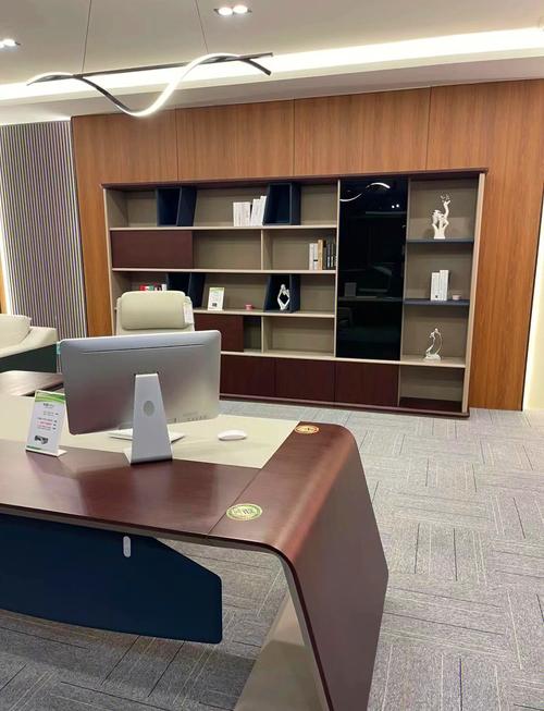 老板桌大揭秘 高端办公家具选购指南